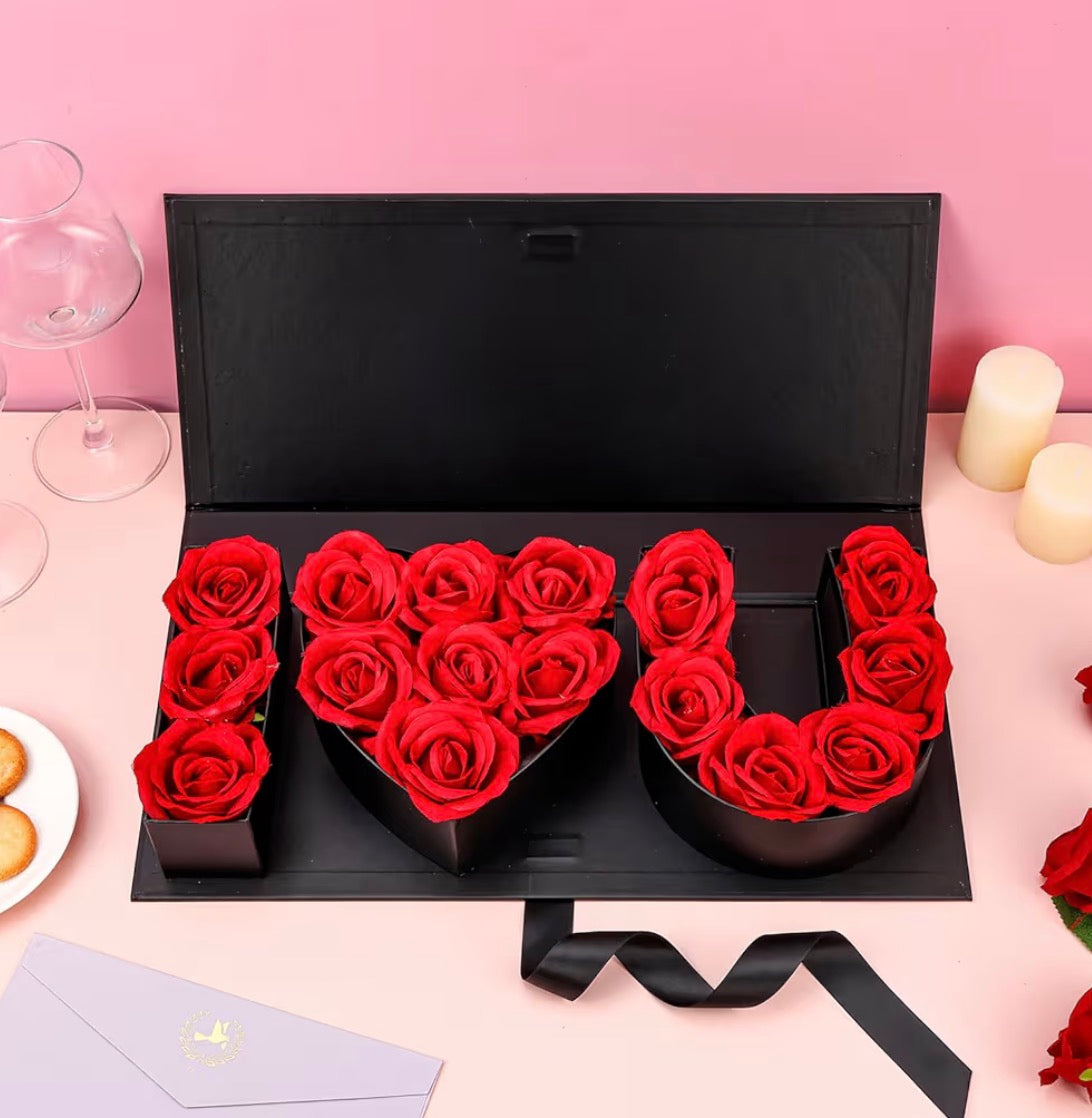 Love Delivered - 🌹 Rose Box