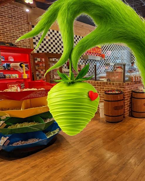 Grinchy Gourmet StrawberrieS